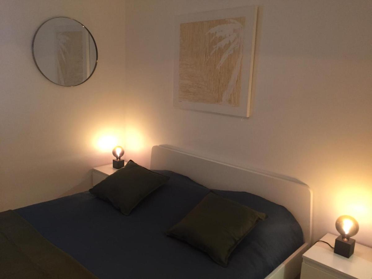 Appartement Style Architecte Proche De La Plage คานส์ ภายนอก รูปภาพ