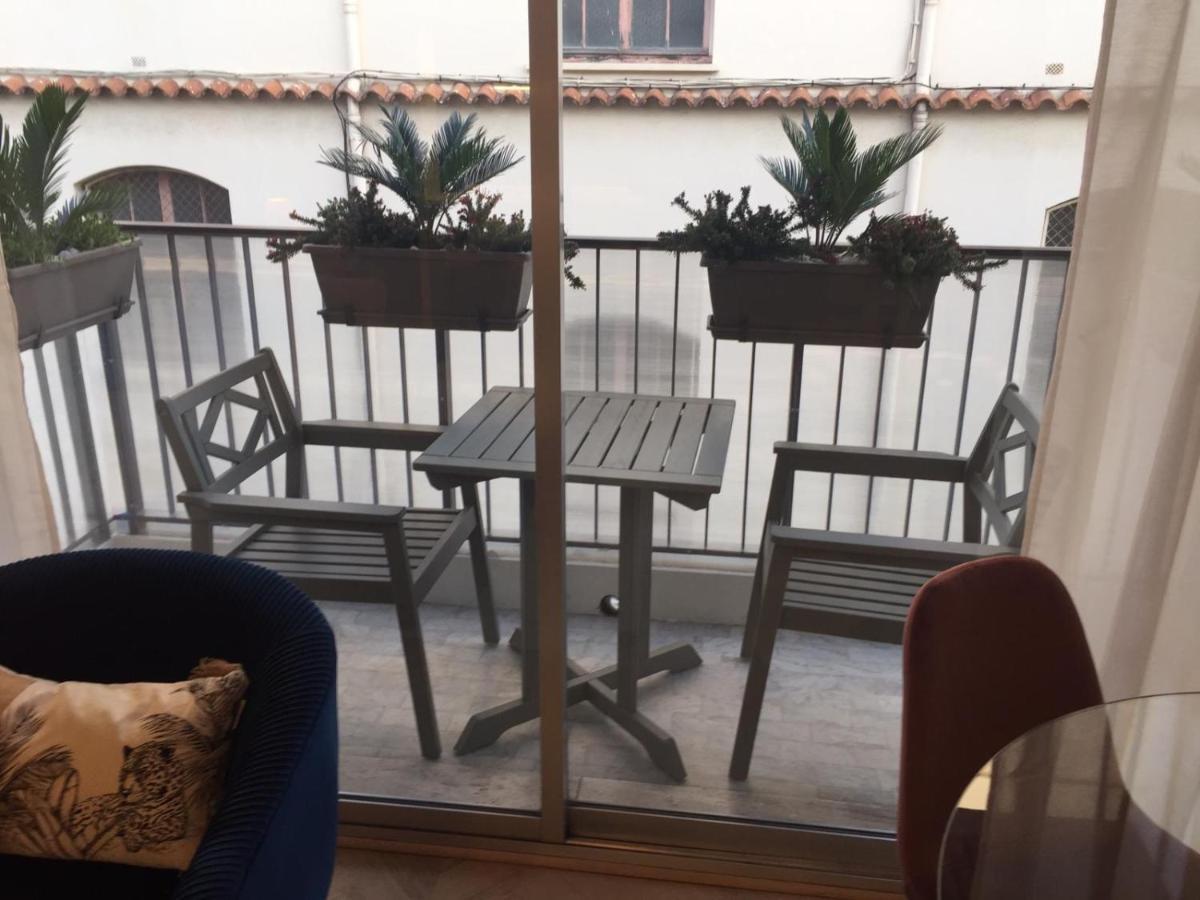 Appartement Style Architecte Proche De La Plage คานส์ ภายนอก รูปภาพ